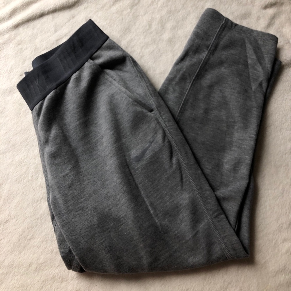 Nike Cropped Sweats - Picture 1 of 2